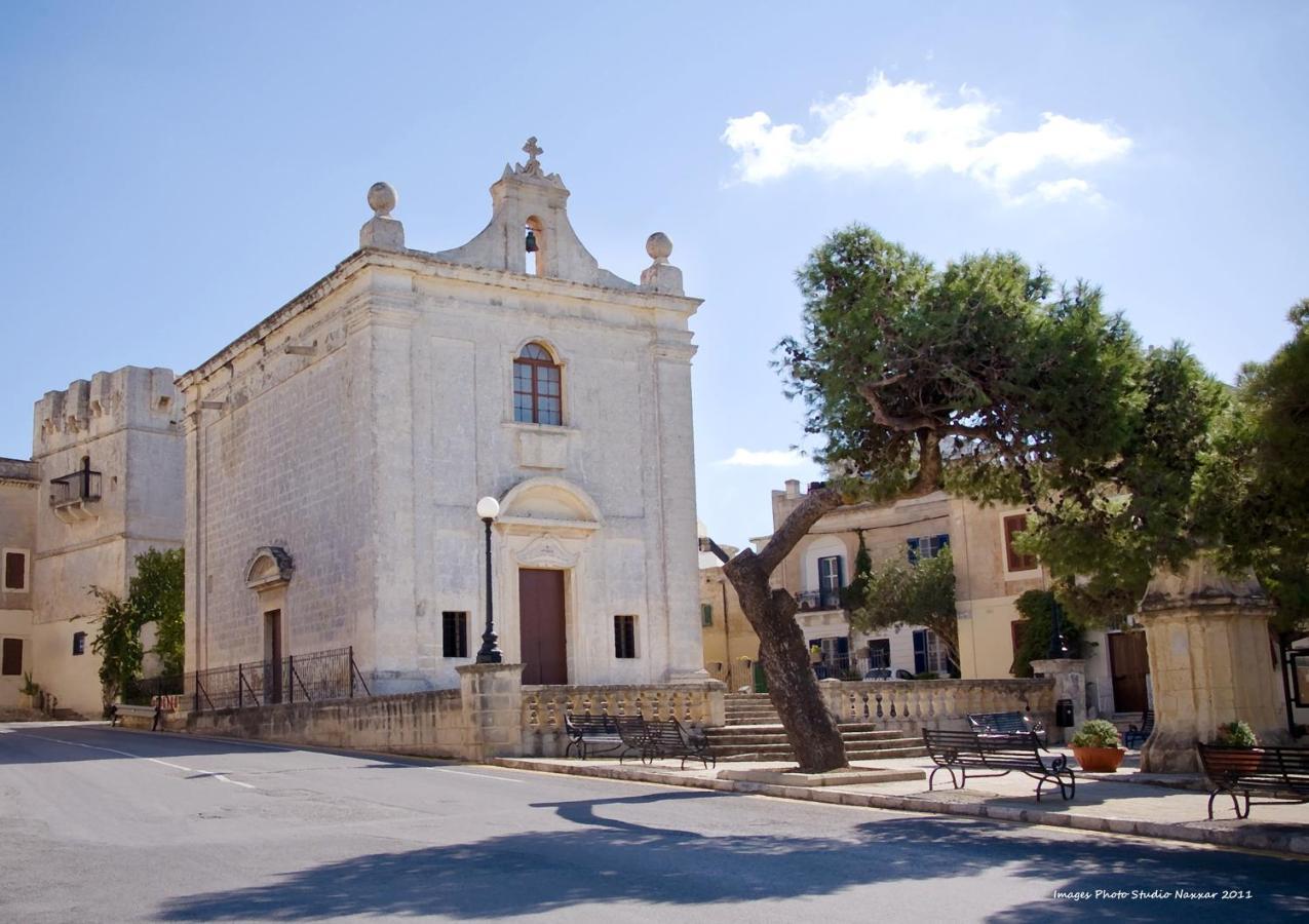 The Village Boutique And Spa Naxxar Bagian luar foto