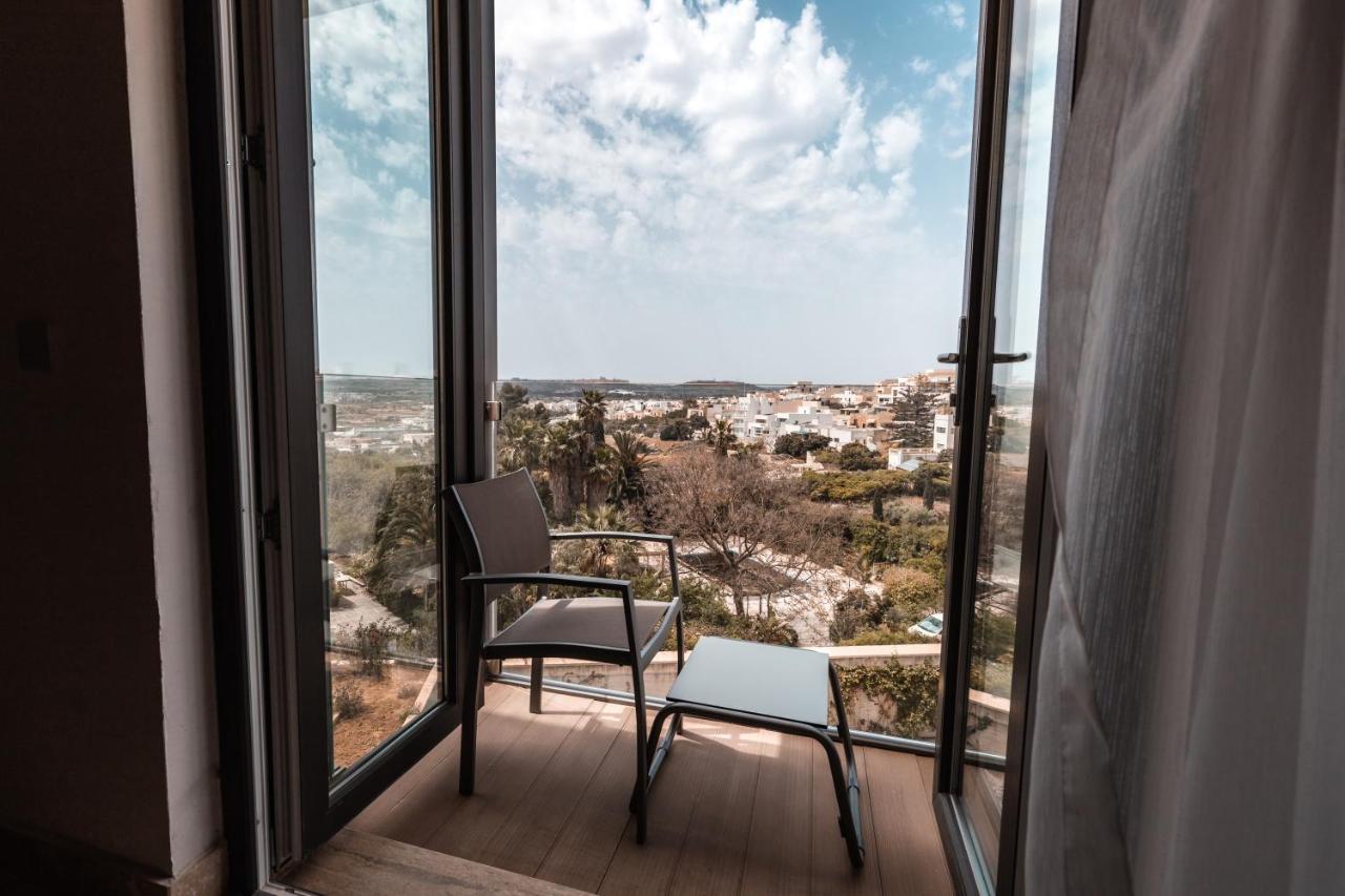 The Village Boutique And Spa Naxxar Bagian luar foto