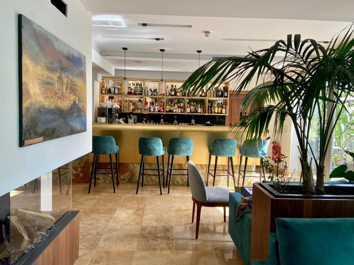 The Village Boutique And Spa Naxxar Bagian luar foto