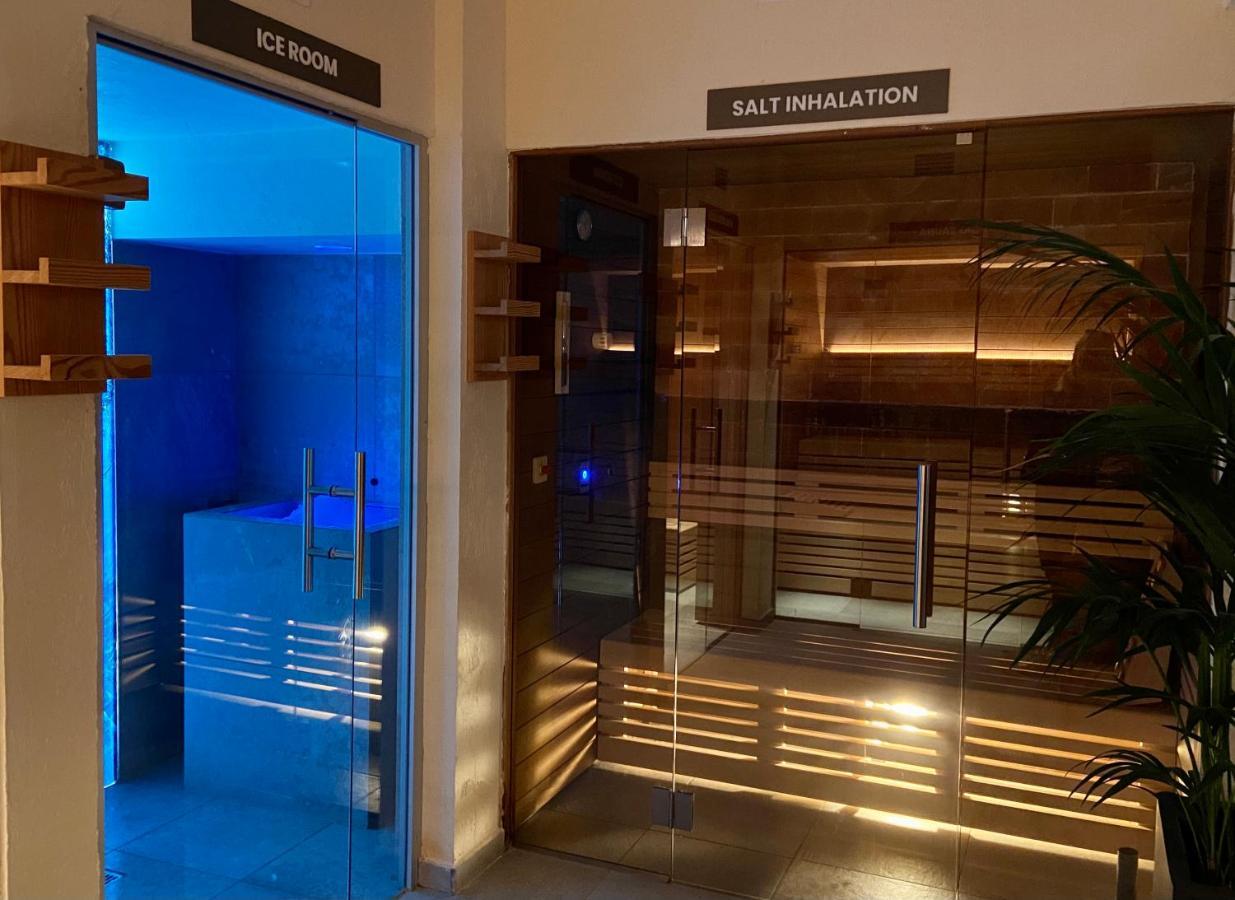 The Village Boutique And Spa Naxxar Bagian luar foto
