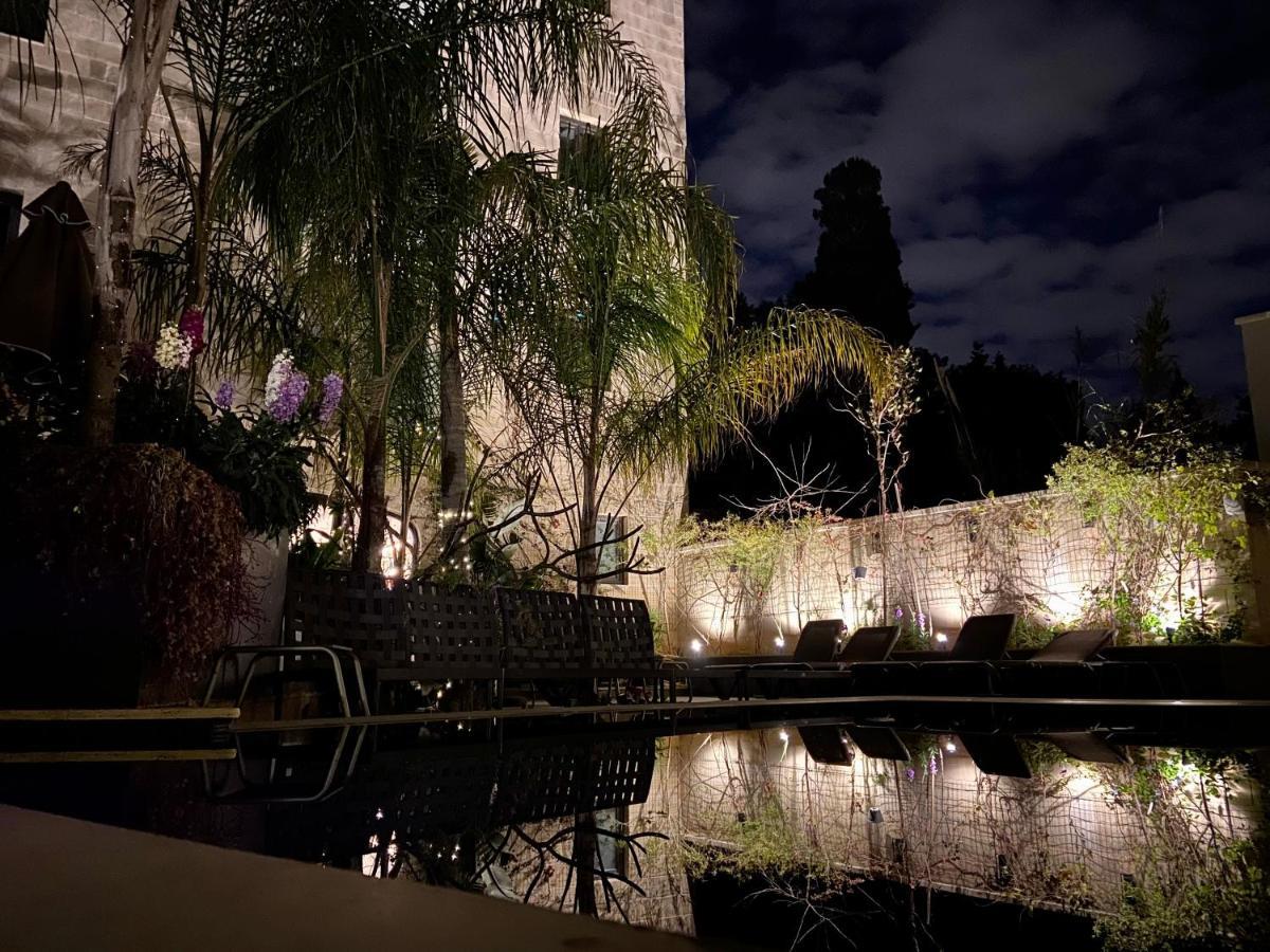The Village Boutique And Spa Naxxar Bagian luar foto