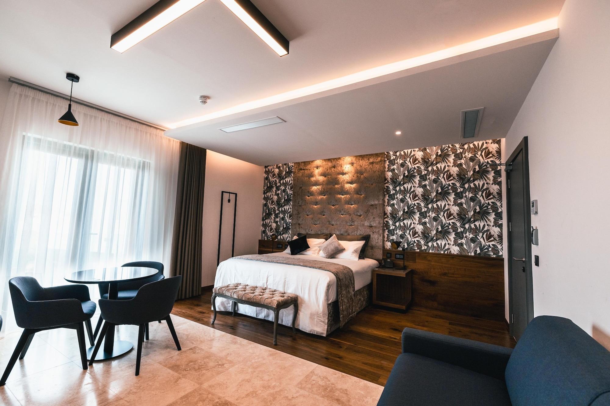 The Village Boutique And Spa Naxxar Bagian luar foto